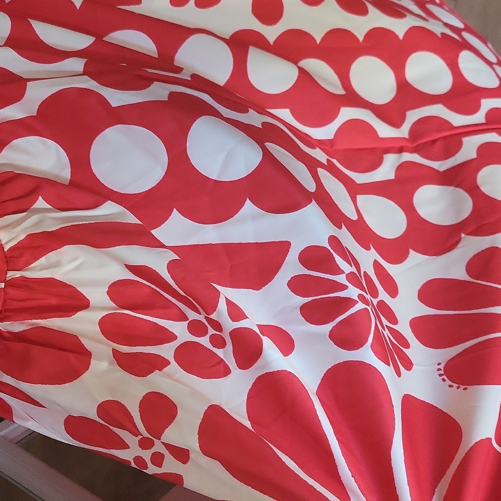 Red And White Designed Dropped Waist Maxi Dresd - Picture 11 of 11